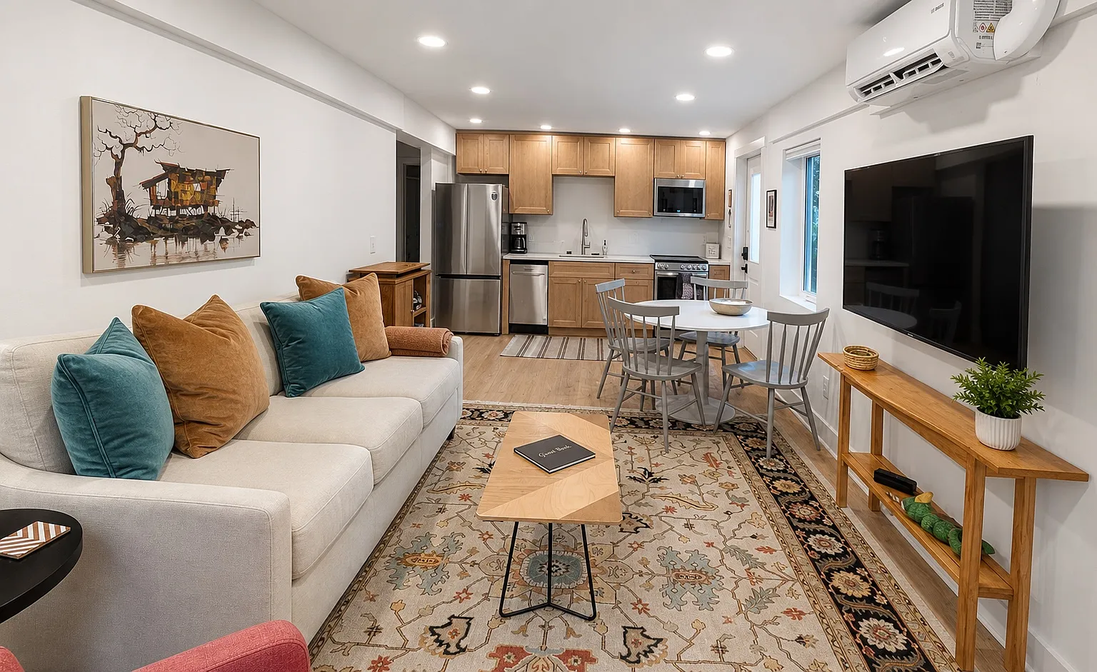 2 bed, 850 sqft, $2,700 — Photo 1