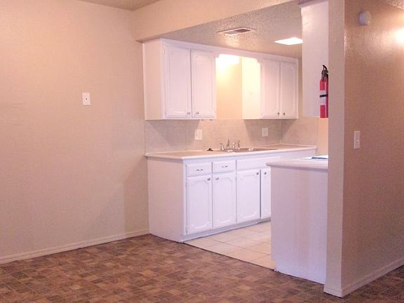 5th image of 7321 Melrose Ln #7305C