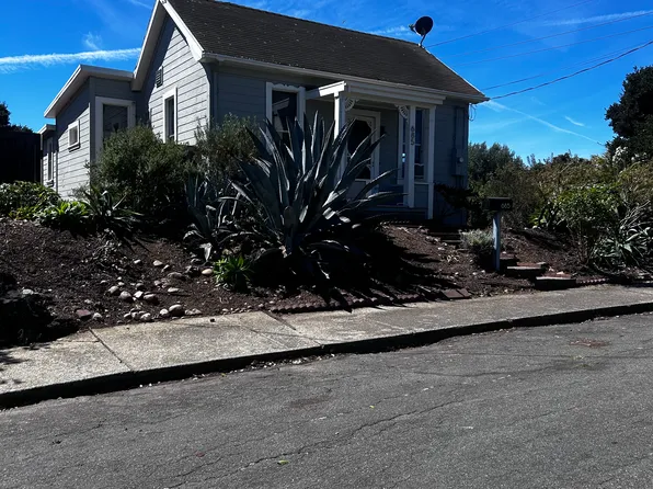 685 Edwards St, Crockett, CA 94525