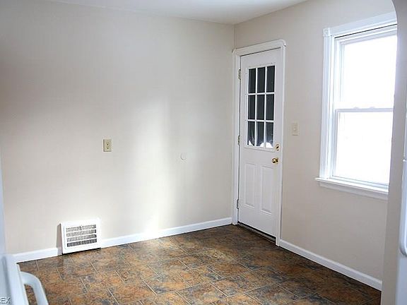 5th image of 5189 Erwin St