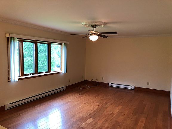 4th image of 12 Dove Ct