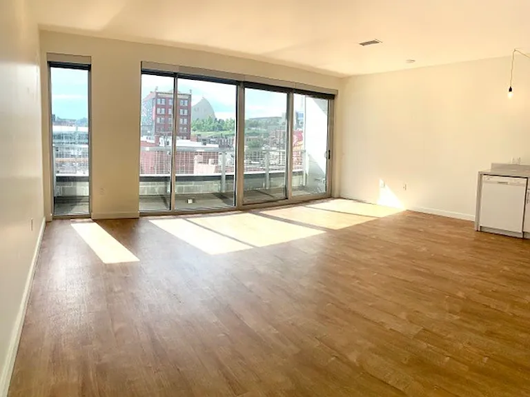 Terrace on Walnut — Photo 23