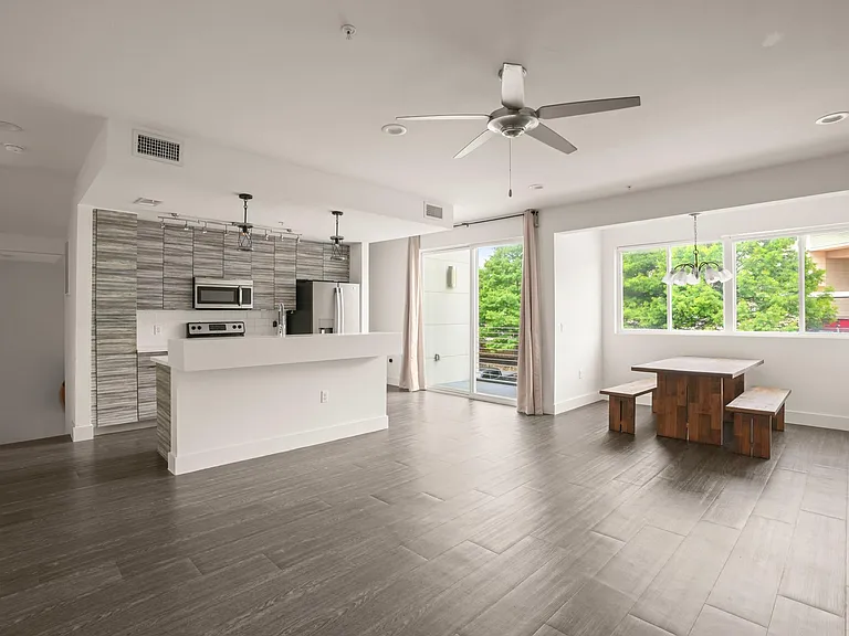 604 N Bluff Dr #228 — Photo 11