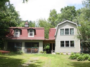 16 Sunrise Ave, Deerfield, MA 01342