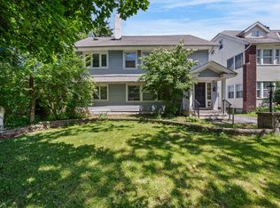 2075 Coventry Rd Floor 2, Cleveland, OH 44118