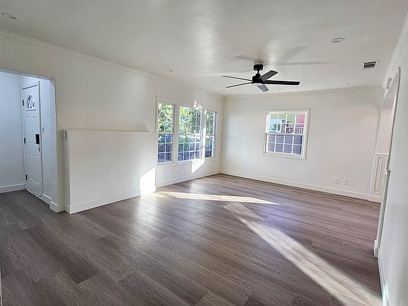Entrance and living space