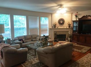 8803 Lakeway Ct, Ypsilanti, MI 48197