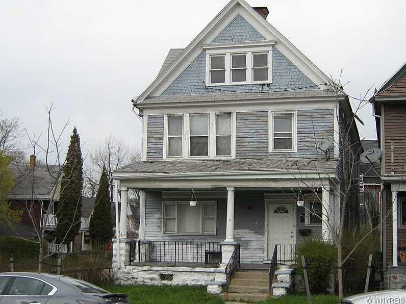 1st image of 558 E Utica St