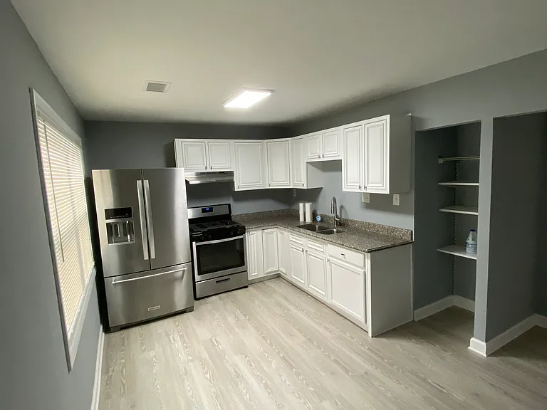512 Scholar Ct — Photo 9