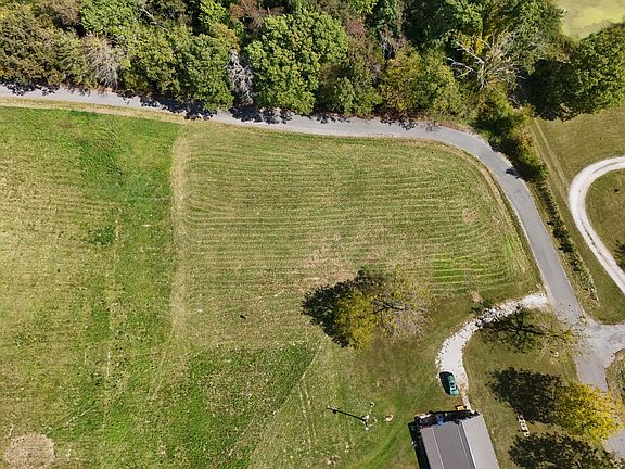 3rd image of 0 Duckpond Rd