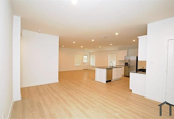 5th image of 1623 Mazzini Dr