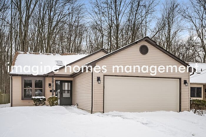 1st image of 210 Maplelawn Dr