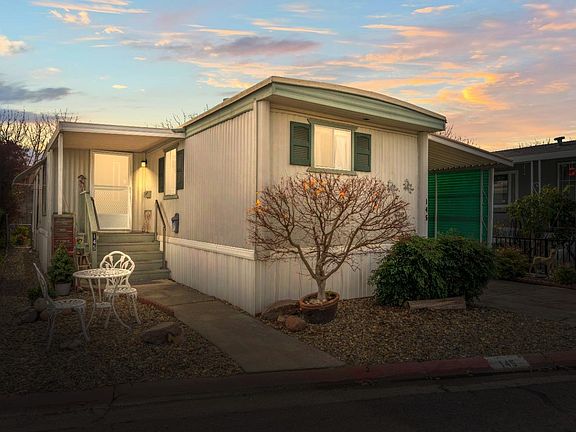 2nd image of 145 Lemon Tree Circle