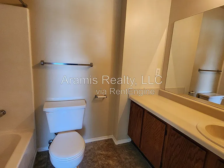 2320 Highpoint Rd #1 — Photo 8