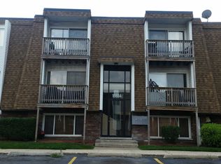 10604 Brooks Ln #3-C3, Chicago Ridge, IL 60415