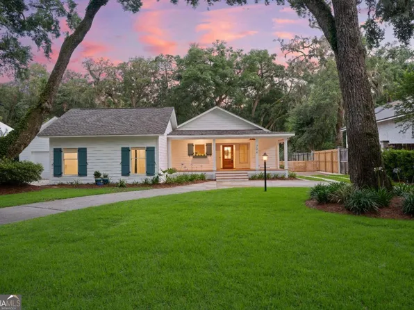 204 Youngwood Dr, Saint Simons Island, GA 31522