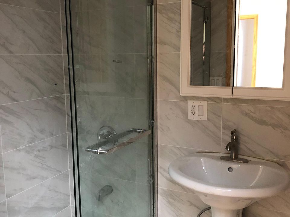 2nd image of 62 Bay 38th St #3F