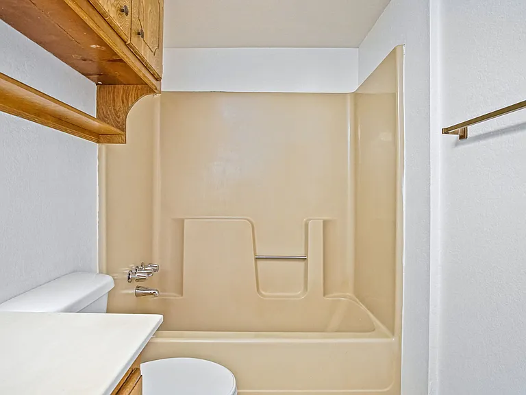 8910 Oak Valley Dr — Photo 22
