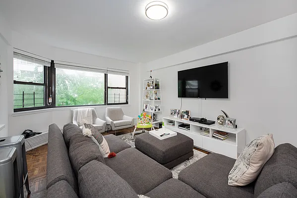 Rented by Living New York | media 4