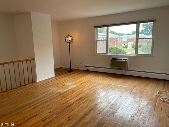 4th image of 43 Conforti Ave APT 10