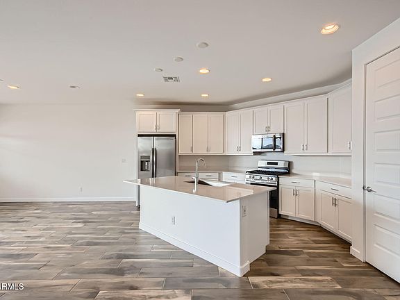 5th image of 36545 W Leonessa Avenue