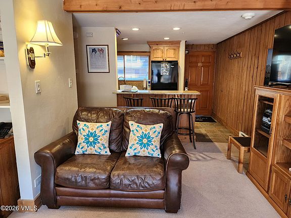 5th image of 680 Lionshead Pl #505