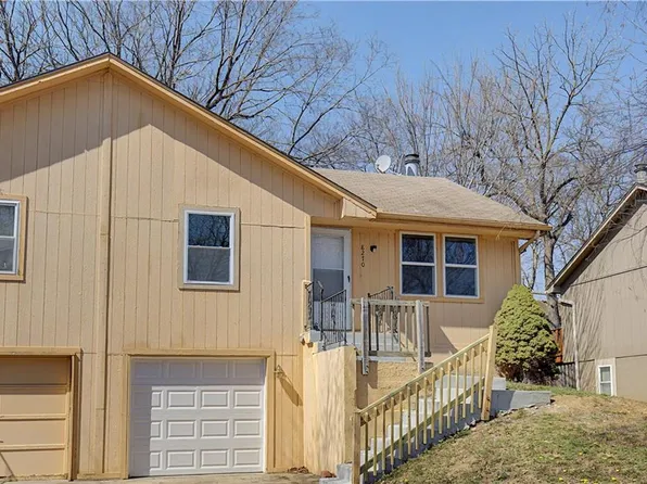 8270 Perry St, Overland Park, KS 66204