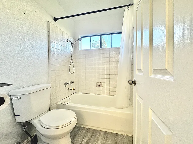 6250 Fleetwood Ln — Photo 23