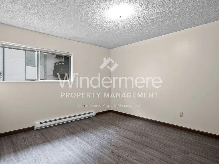 1611 W. 6th Ave — Photo 31
