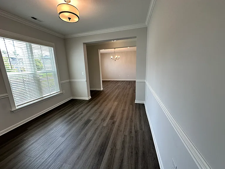 1139 Overlake Dr — Photo 6