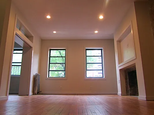 Rented by Bohemia Realty Group | media 10