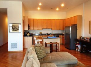 2533 N Southport Ave #2GH, Chicago, IL 60614