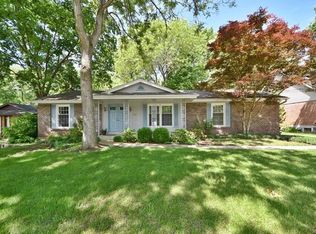 809 Windmill Dr, Ballwin, MO 63011