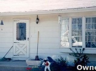 208 N Market St, New Hampton, MO 64471