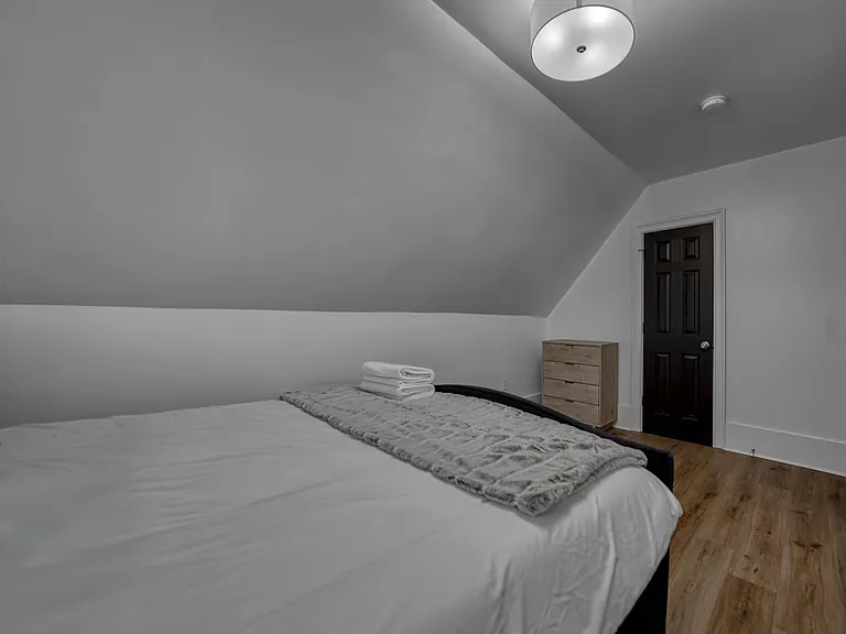 46 Allen St #5 — Photo 5