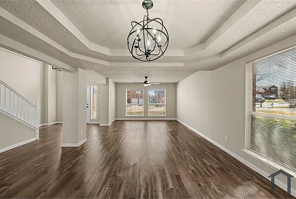 6209 San Marino Dr — Photo 3