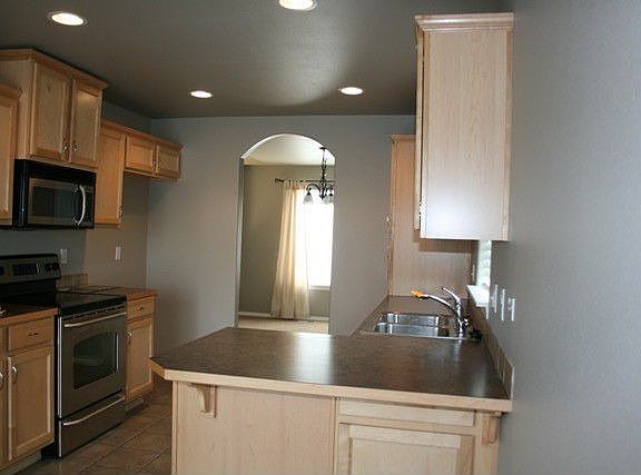 4th image of 7521 89th Pl NE