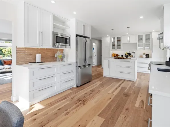 2558 Ferguson Rd #11, Central Saanich, BC V8M 1V7