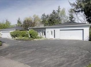 324 Landsdowne Ave, Portage, MI 49002