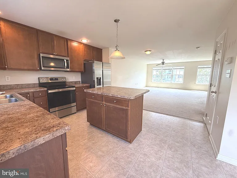232 Morlatt Ln — Photo 16