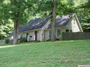 913 Clinton Rd, Scottsboro, AL 35768