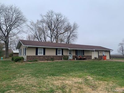 313 E Taylor St, Sorento, IL, 62086