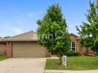 12100 SW 10th St, Yukon, OK 73099