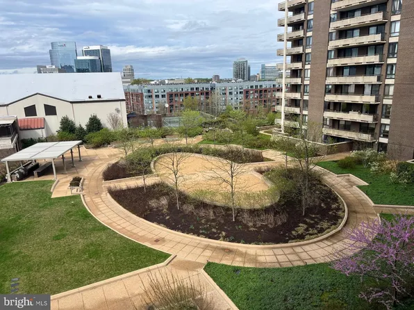 1800 Old Meadow Rd APT 521, Mc Lean, VA 22102