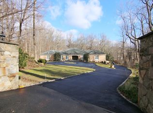 159 Long Close Rd, Stamford, CT 06902