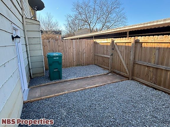 3rd image of 9133 Cedarpark Ln #D