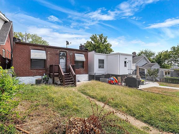 5th image of 2023 Schaeffer Pl