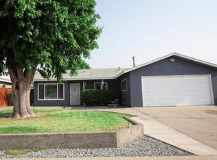 1120 W Malone St, Hanford, CA 93230