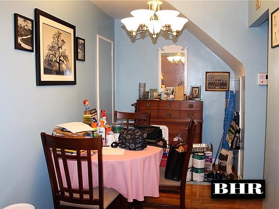 2nd image of 2050 E 58th St #131C
