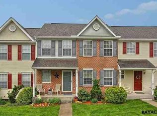 209 Country Ridge Dr, Red Lion, PA 17356